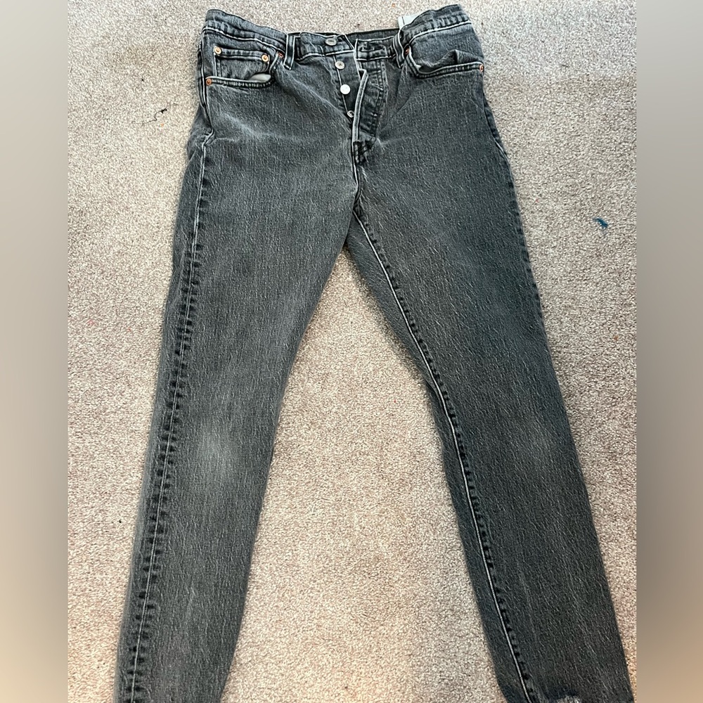 Levi's Women's Gray/washed black Straight Leg skinny Jeans